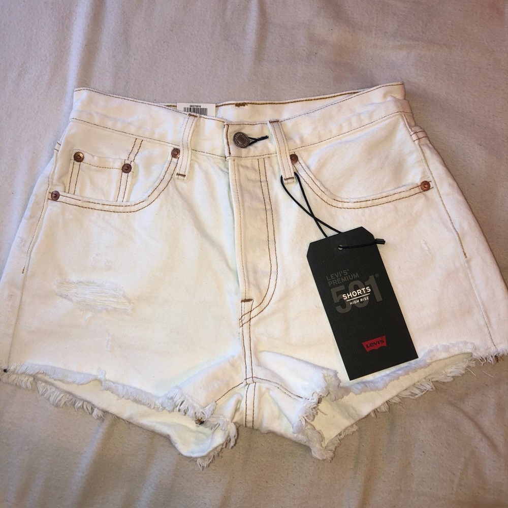 501 LEVI’s SHORTS